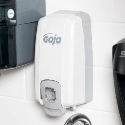 GOJO® 2130-06 NXT 500-1000 ML Dove Gray Space Saver Manual Hand Soap Dispenser