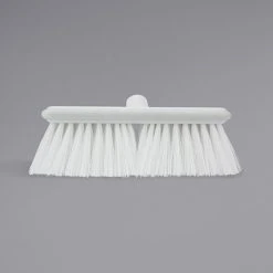 Carlisle 40050EC02 Sparta Flo Thru 9 1/2" White Flagged Vehicle And Wall Cleaning Brush -Rubbermaid shop 2177860