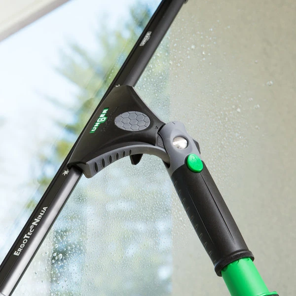 Unger® Unger EN000 ErgoTec Ninja Squeegee Handle 3 Unger® Unger EN000 ErgoTec Ninja Squeegee Handle